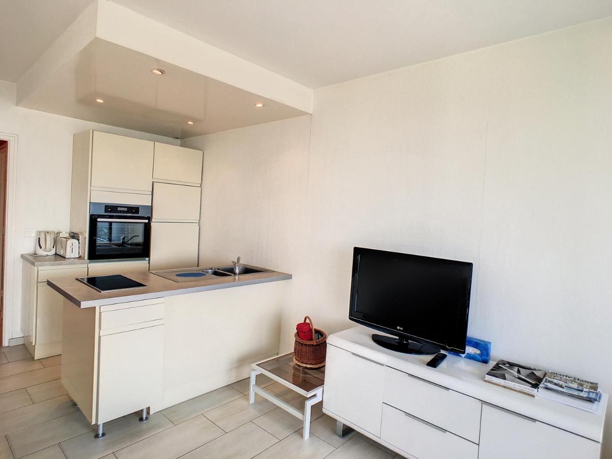Trident Sea View 104 Apartamento