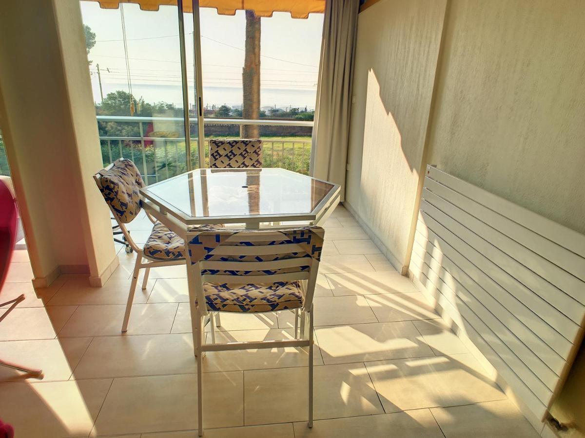 Trident Sea View 104 Apartamento *